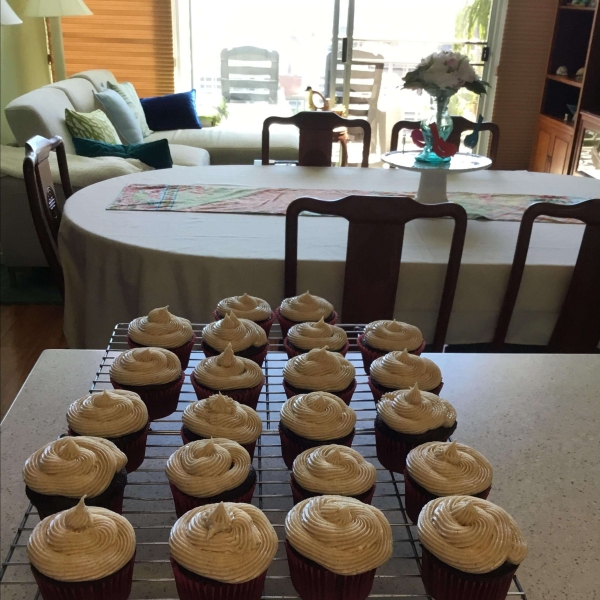 Cinco de Chili Chocolate Cupcakes with Chili Cream Cheese Frosting