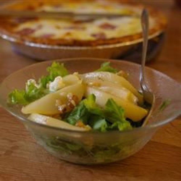 Salad with Prosciutto and Caramelized Pears and Walnuts