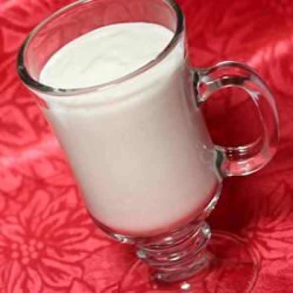Super Easy Drinkable Fruit Yogurt Shakes