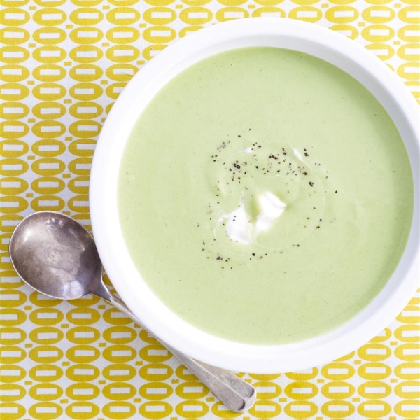 Quick Creamy Zucchini Soup