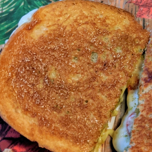 Pesto Grilled Cheese Sandwich