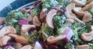 Delicious Broccoli Cranberry Salad