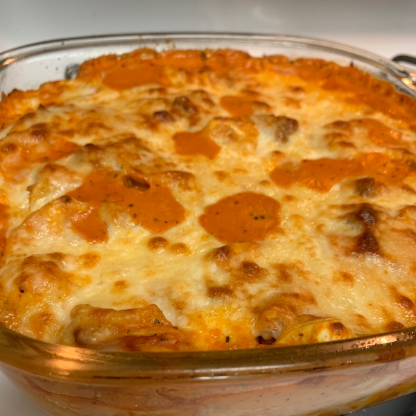 Easy, Cheesy Tortellini Bake