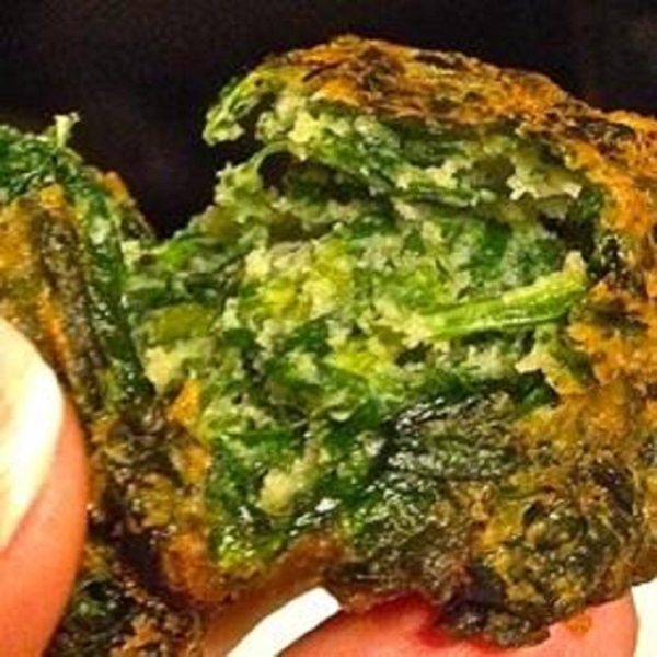 Bunuelos de Espinaca (Spinach Fritters)