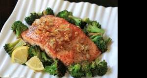 Steamed Salmon with Broccoli and Shallots