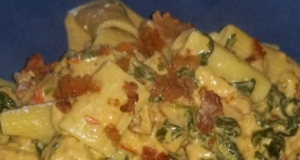 Creamy Spinach Chicken Pasta with Bacon