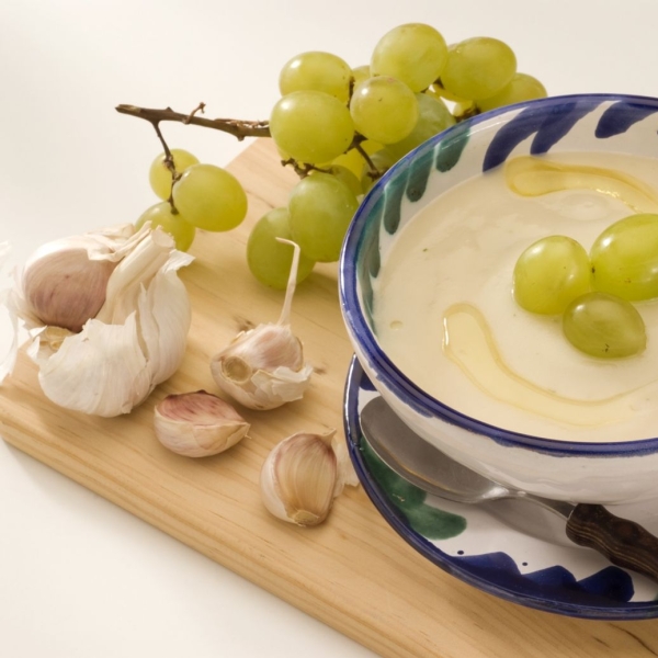 Ajo Blanco con Uvas