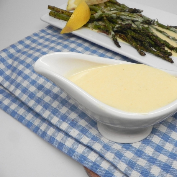 Easy Hollandaise Sauce in the Blender