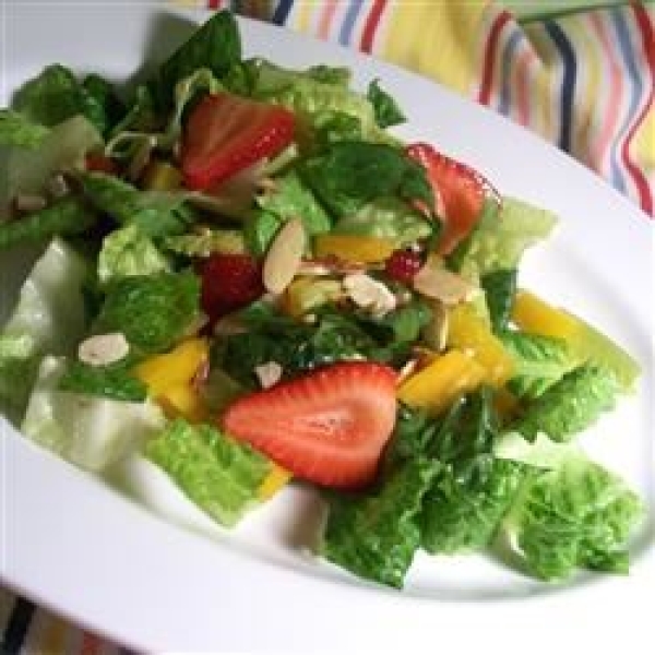 Nutty Strawberry Salad