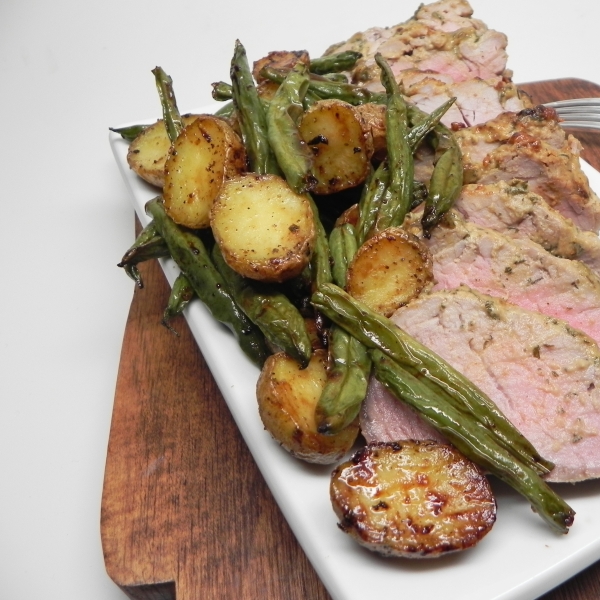 Air Fryer Mustard-Crusted Pork Tenderloin with Potatoes and Green Beans