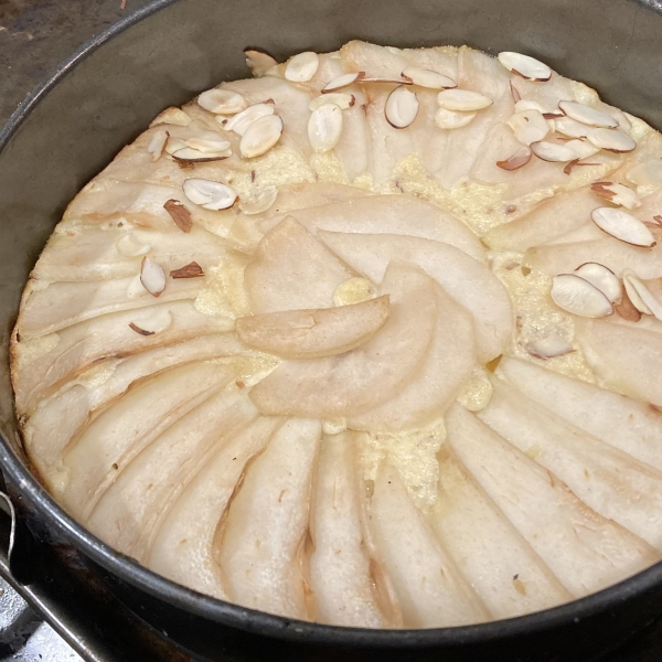 Almond and Pear Cake