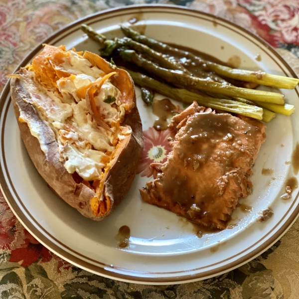 Balsamic-Glazed Salmon Fillets