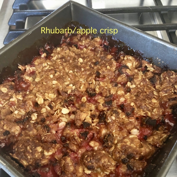 Sweet Rhubarb Crisp