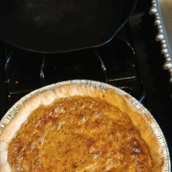 Easy Sour Cream Chicken Quiche