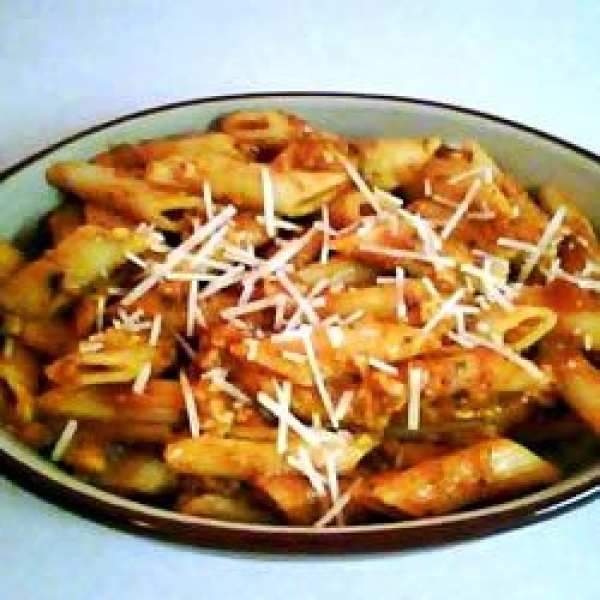 Ziti with Tomato-Pesto Sauce