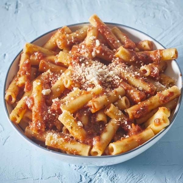 Ziti with Tomato-Pesto Sauce