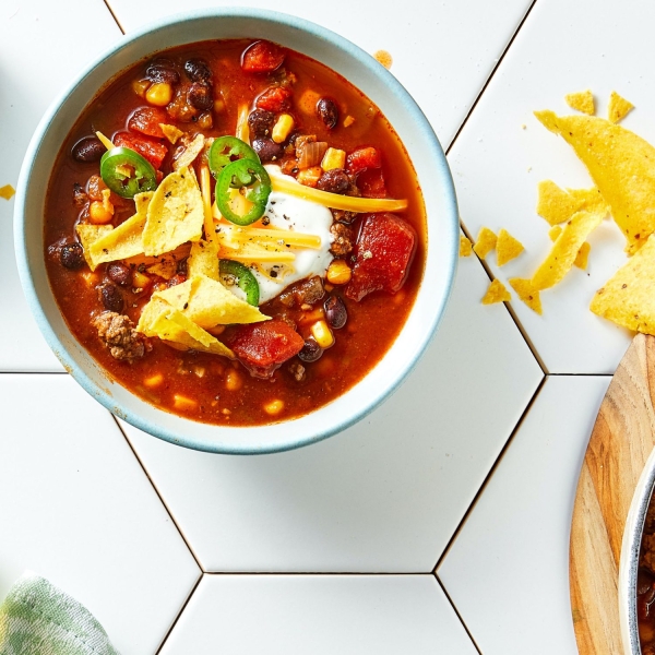 Easy Taco Soup with Ground Beef