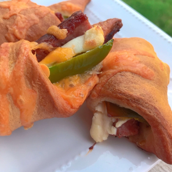 Jalapeno Popper Pigs in a Blanket