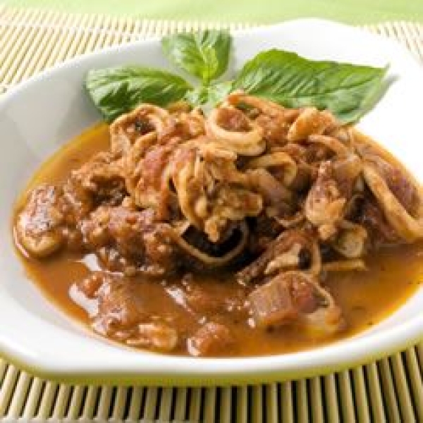 Calamari in Red Wine and Tomato Sauce