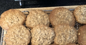 Soft Oatmeal Cookies