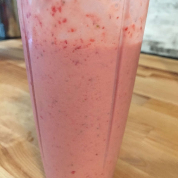 Peanut Butter Strawberry Smoothie