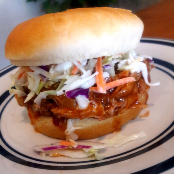 Zesty Pulled Pork Sandwiches