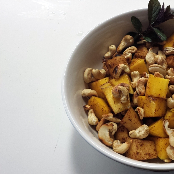 Mango Cashew Salad