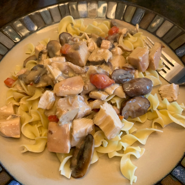 Easy Skillet Chicken à la King