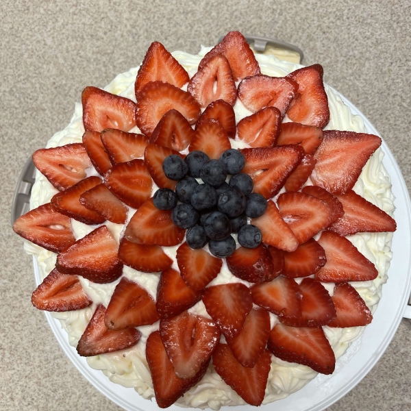 Strawberries and Cream Cake