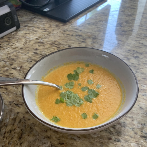 Vegan Carrot Curry Soup