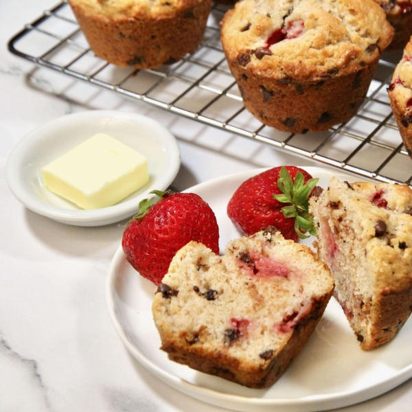 Strawberry Chocolate Chip Muffins