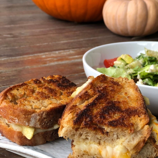 Pumpkin Bread Grilled Cheese Sandwiches