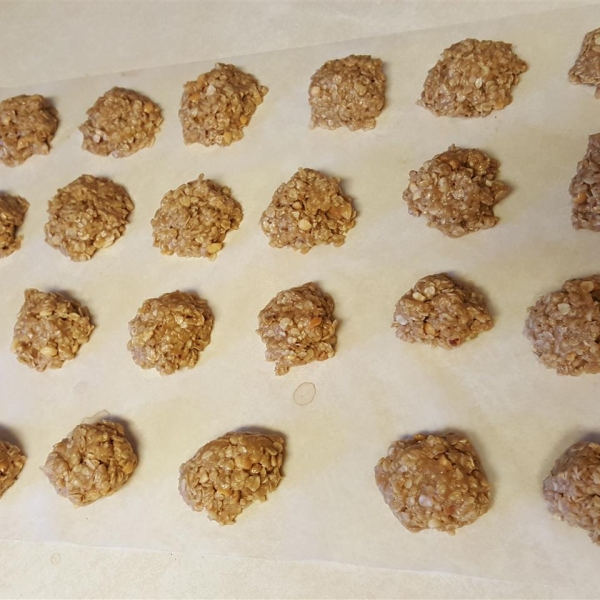 Peanut Butter and Honey No-Bake Cookies