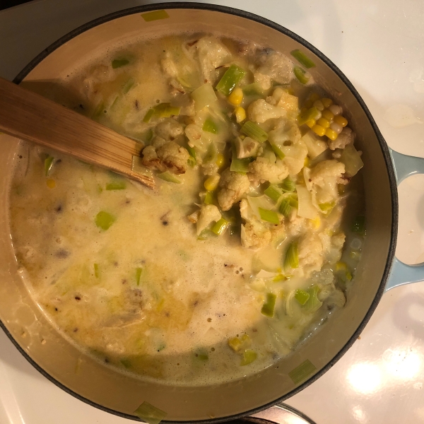 Roasted Cauliflower and Leek Soup