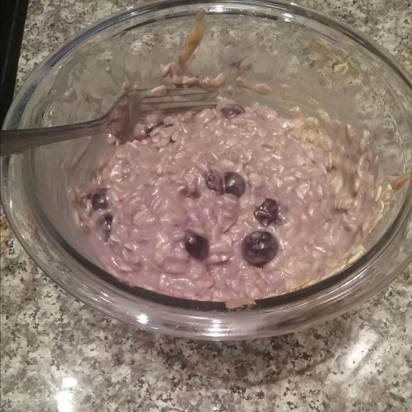 Peanut Butter Oatmeal with Blueberries
