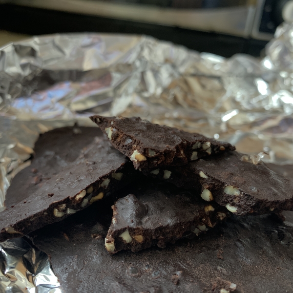 Homemade Melt-In-Your-Mouth Dark Chocolate (Paleo)