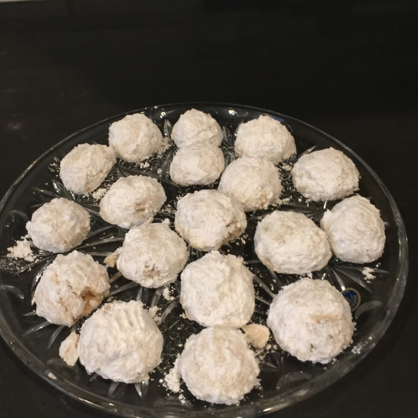 Mexican Pecan Cookies