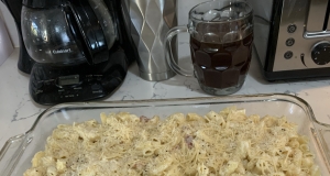 Bacon White Cheddar Pesto Mac and Cheese