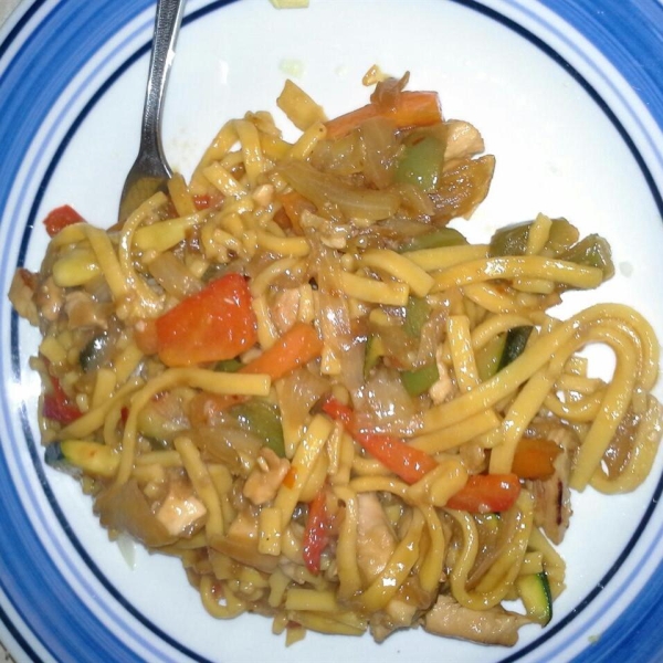 Chicken Chow Mein (West Indian Style)