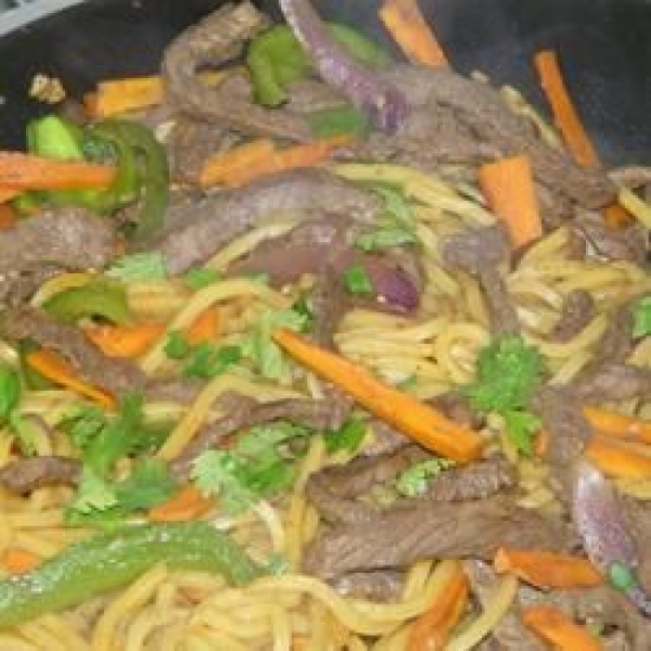 Chicken Chow Mein (West Indian Style)