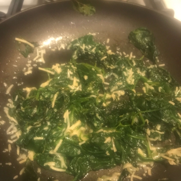 Quick and Easy Sautéed Spinach