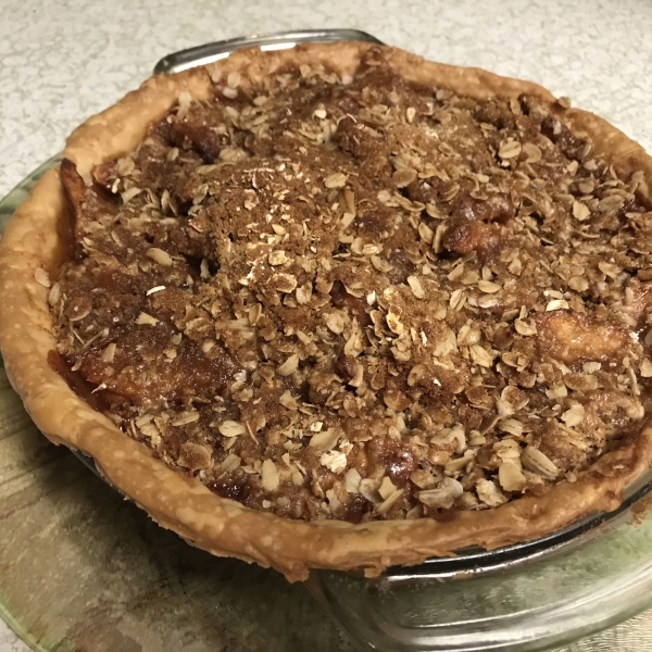 Caramel Apple Crumble Pie