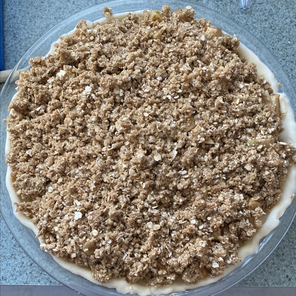 Caramel Apple Crumble Pie