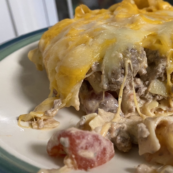 Cheeseburger Noodle Casserole