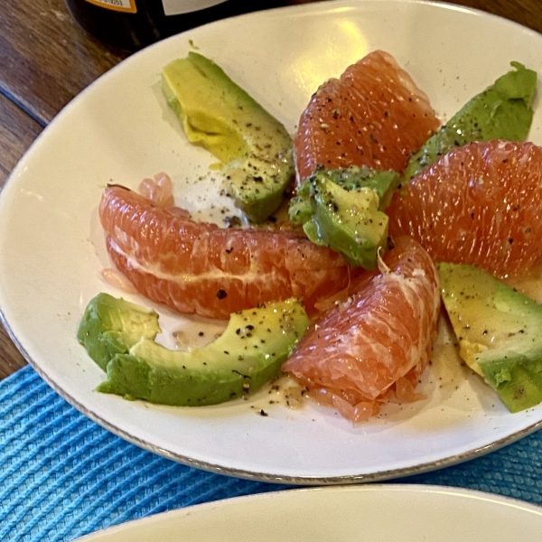 Lisa's Grapefruit and Avocado Salad