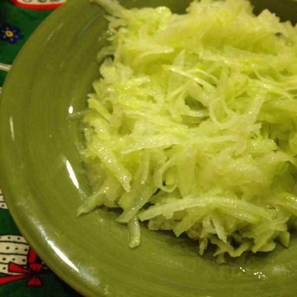 Easy Kohlrabi Salad