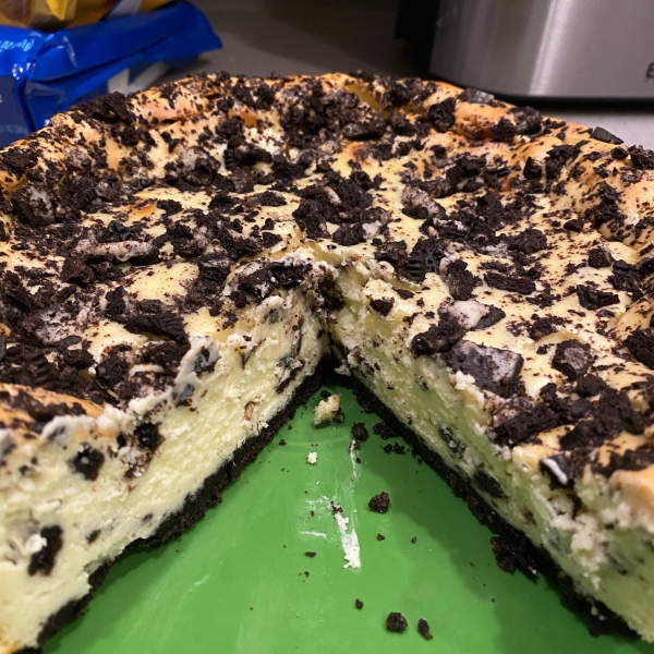 Easy PHILLY OREO Cheesecake