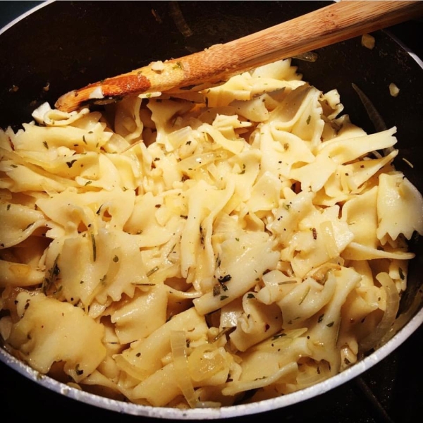 Garlic and Green Onion Pasta Salad