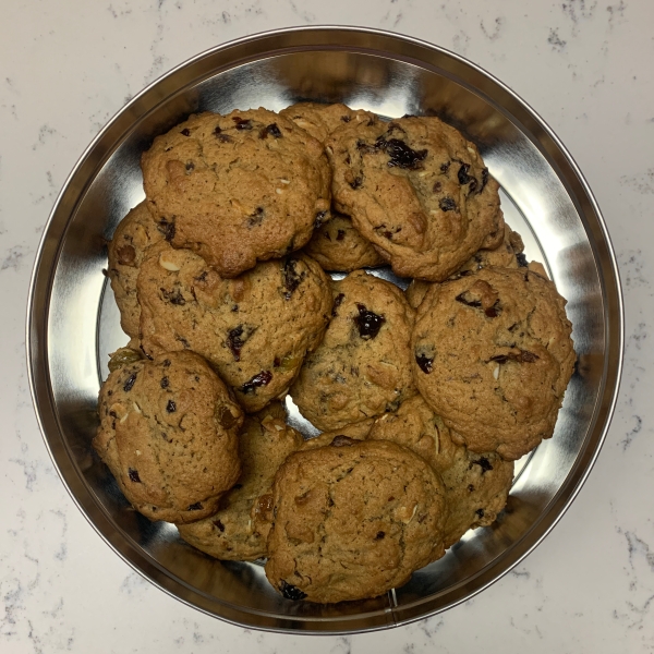 Jumbo Raisin Cookies