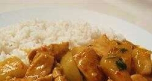 Chicken Curry with Potatoes and Lemongrass